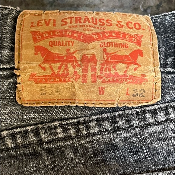 Levi’s 514 distressed jeans - Picture 4 of 9